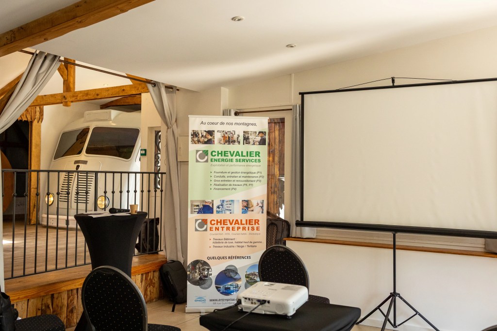 Installation d'un séminaire Engie Chevalier services au Clos de Florie vers Chambéry, photographié par Marine Bourely photographe
