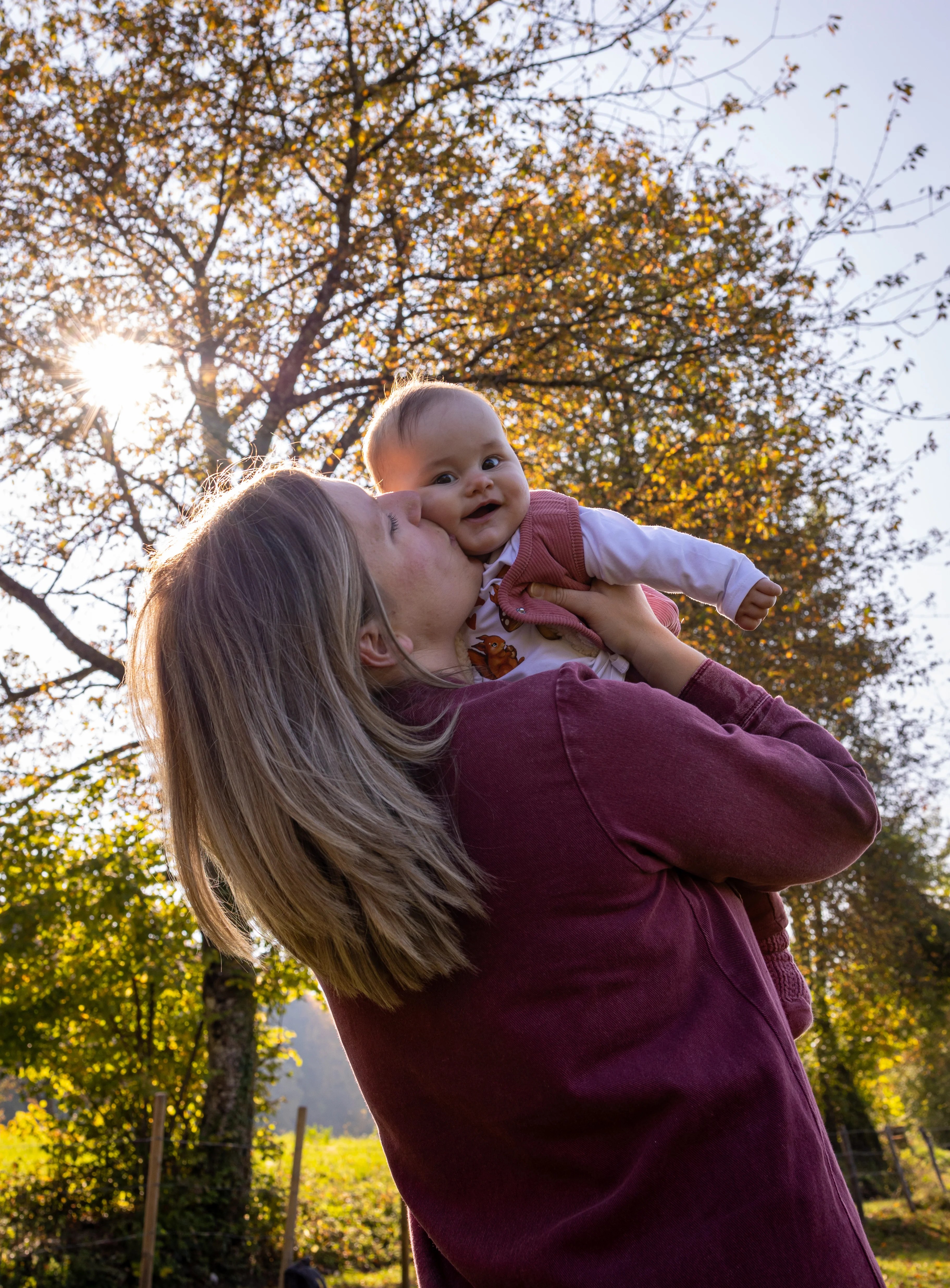 portrait maman bébé photographié par Marine Bourely photographe